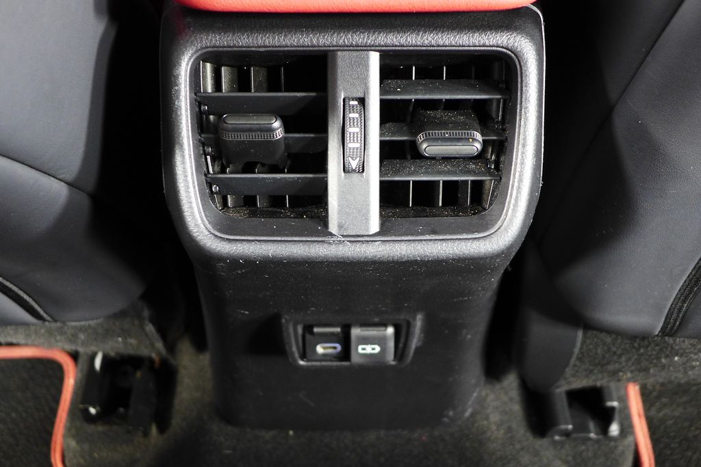 Thumbnail: 2022 Lexus UX - 23