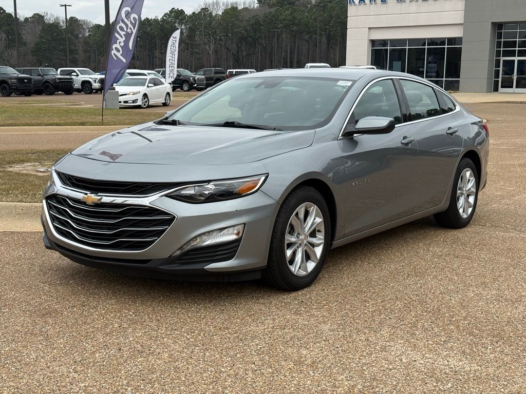 2024 Chevrolet Malibu LT with 1LT FWD