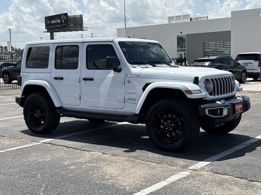 2024 Jeep Wrangler Sahara 4xe White at River Oaks CDJR