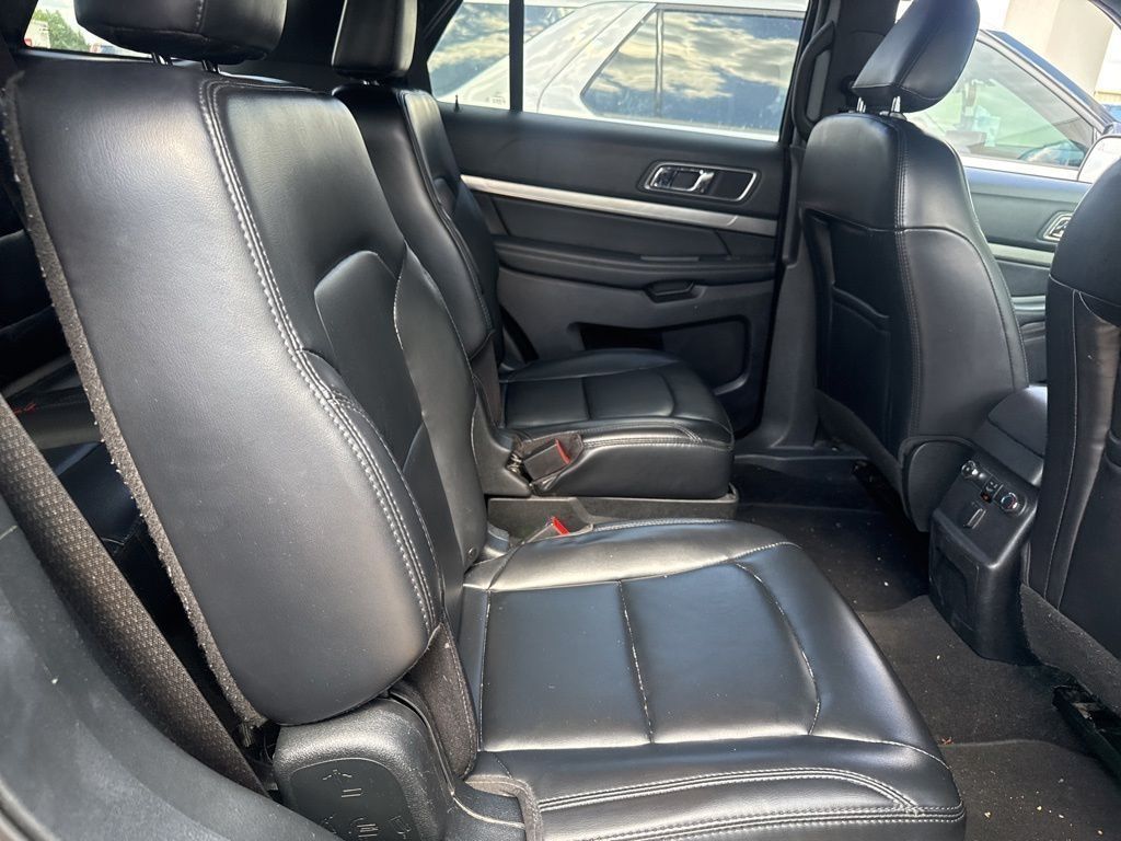 2019 Ford Explorer XLT Black at Autostrade