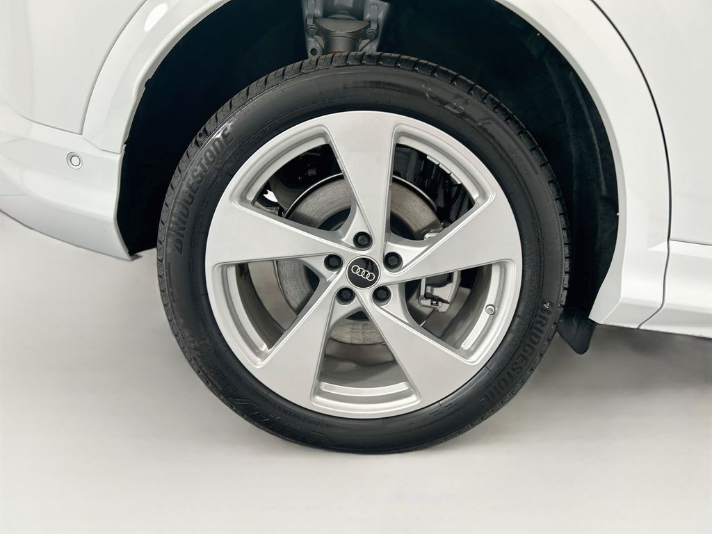 Thumbnail: 2026 Audi Q5 - 32