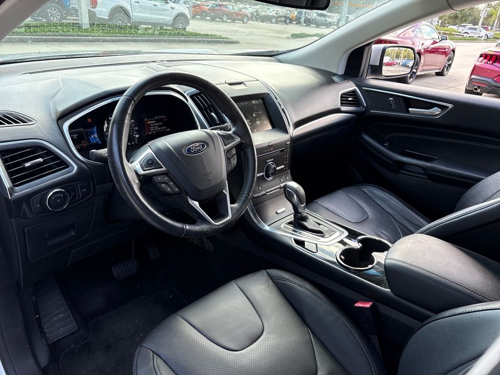 2015 Ford Edge Titanium photo 3