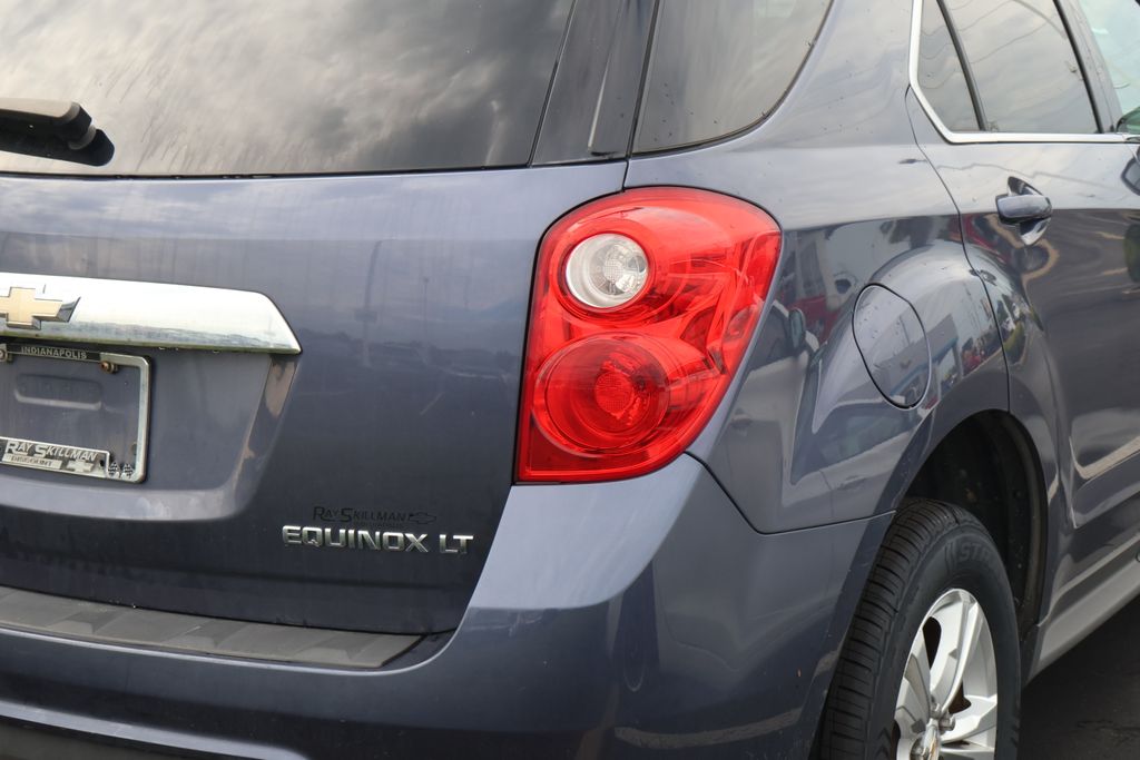 Thumbnail: 2013 Chevrolet Equinox - 8