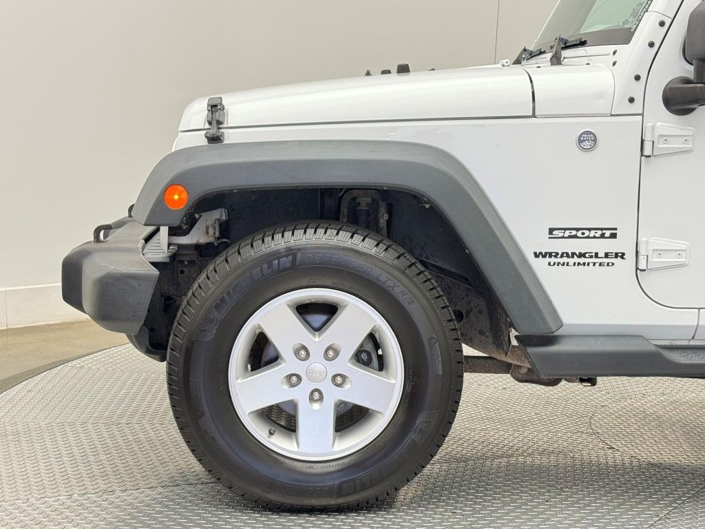 Thumbnail: 2014 Jeep Wrangler - 6