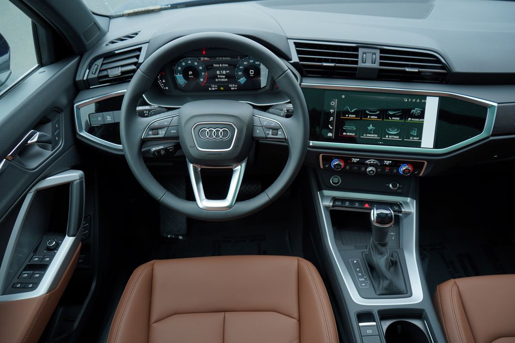 2024 Audi Q3  12