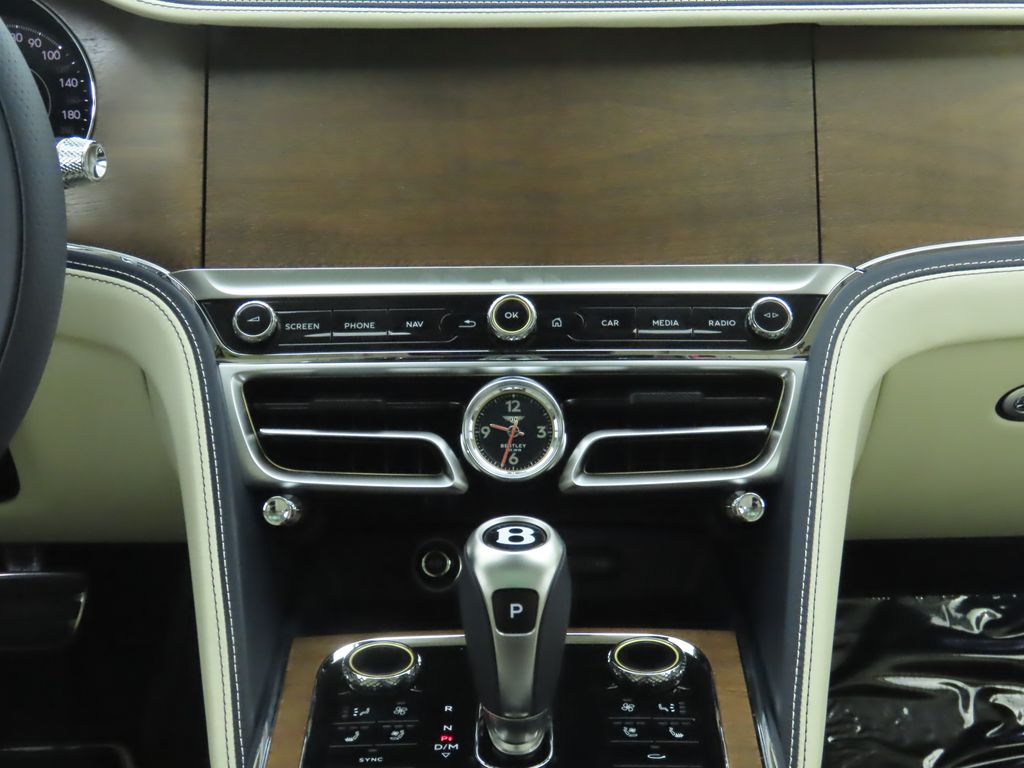Thumbnail: 2026 Bentley Flying Spur - 14