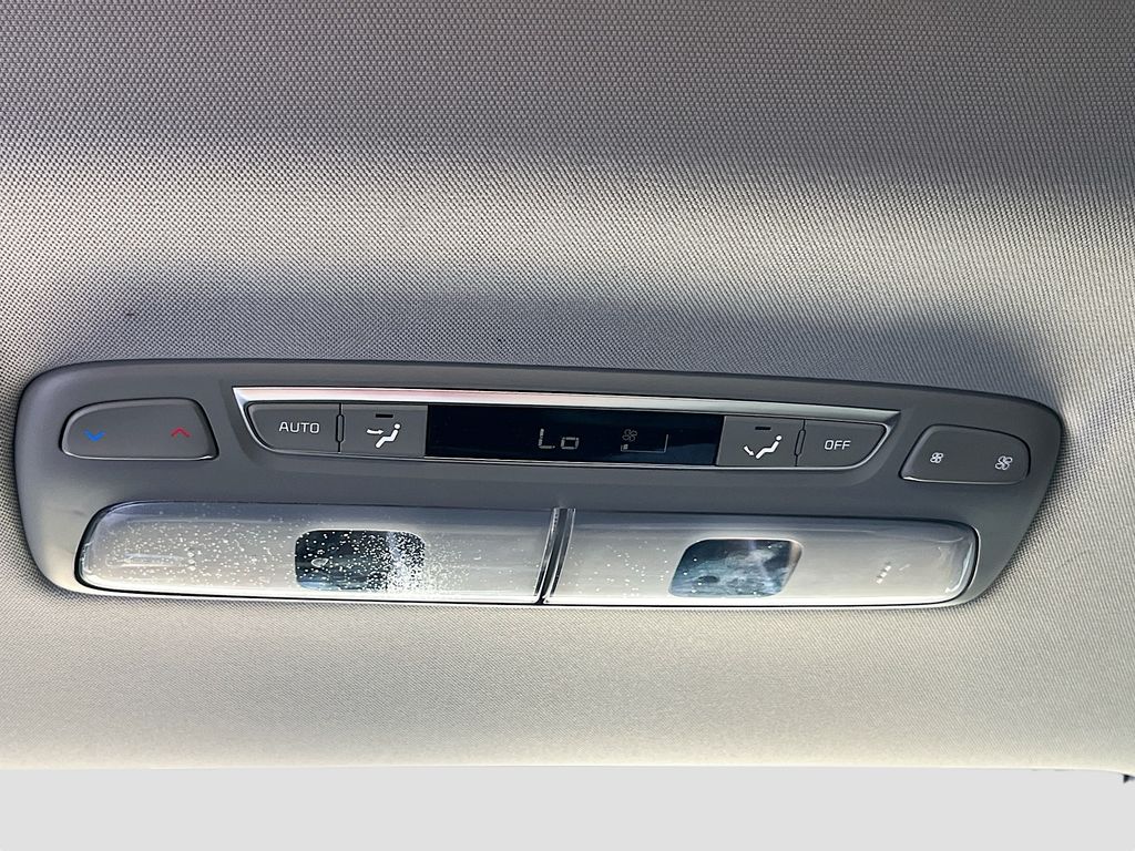 Used 2023 Black Kia SX image 27
