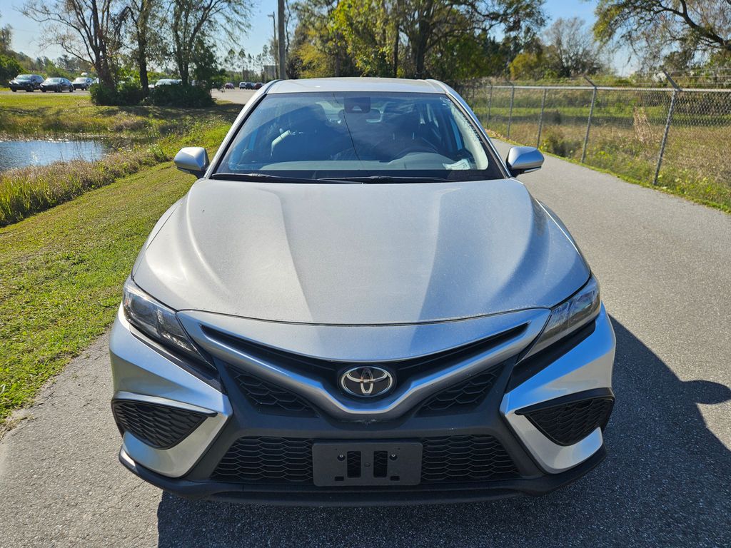 2022 Toyota Camry SE 8