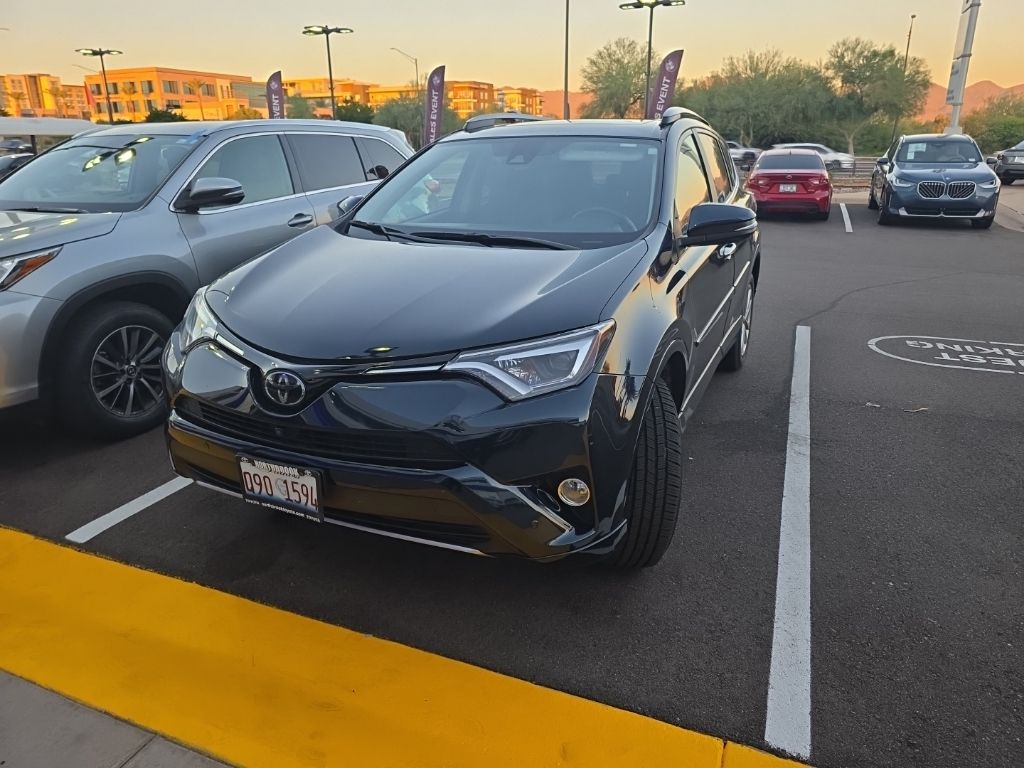 Thumbnail: 2017 Toyota RAV4 - 4