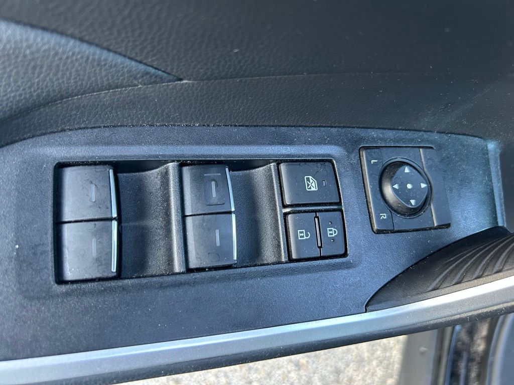 Thumbnail: 2024 Toyota RAV4 - 17