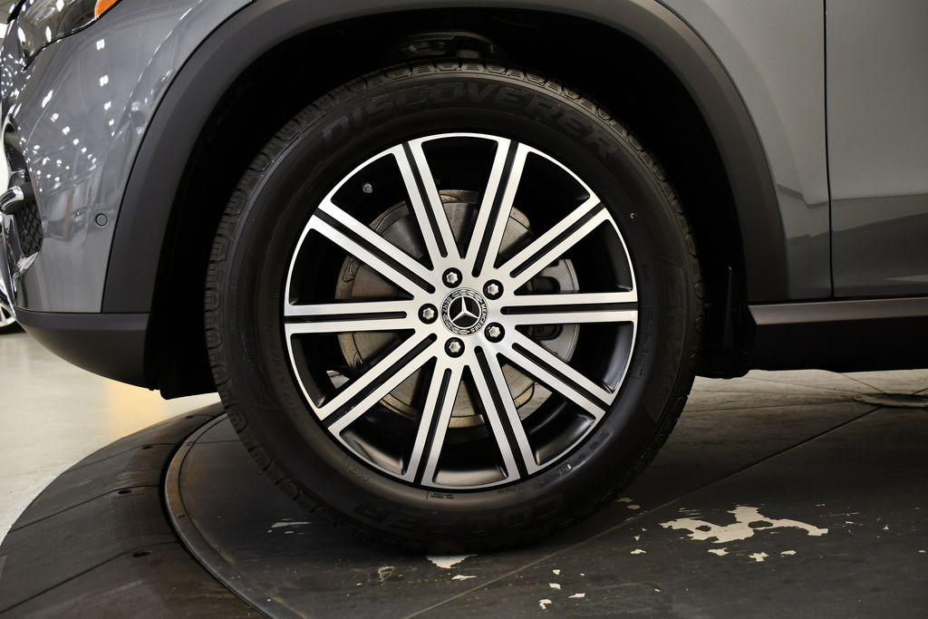 Thumbnail: 2026 Mercedes-Benz GLE - 13