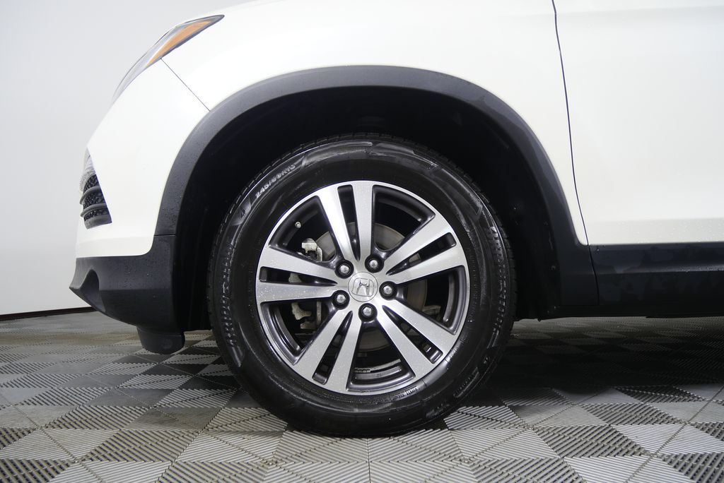 Thumbnail: 2018 Honda Pilot - 7