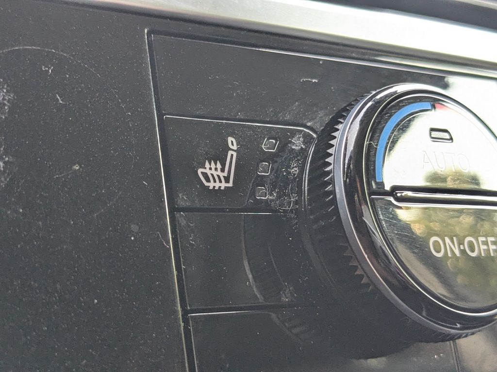 Used 2025 Nissan Pathfinder SUV