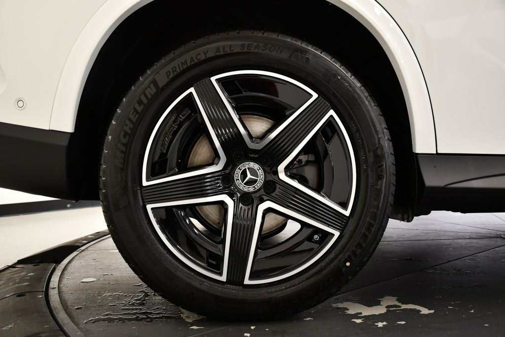 Thumbnail: 2026 Mercedes-Benz GLC - 15