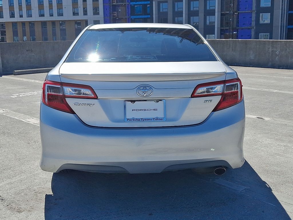 Thumbnail: 2013 Toyota Camry - 9