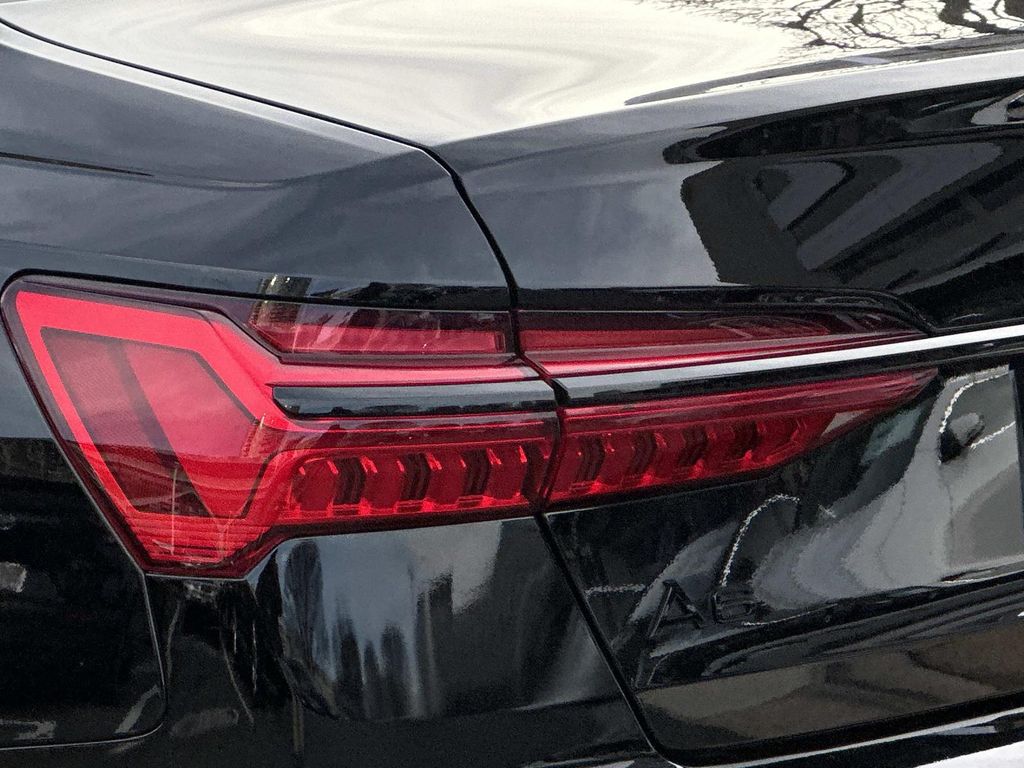 Thumbnail: 2021 Audi A6 - 12