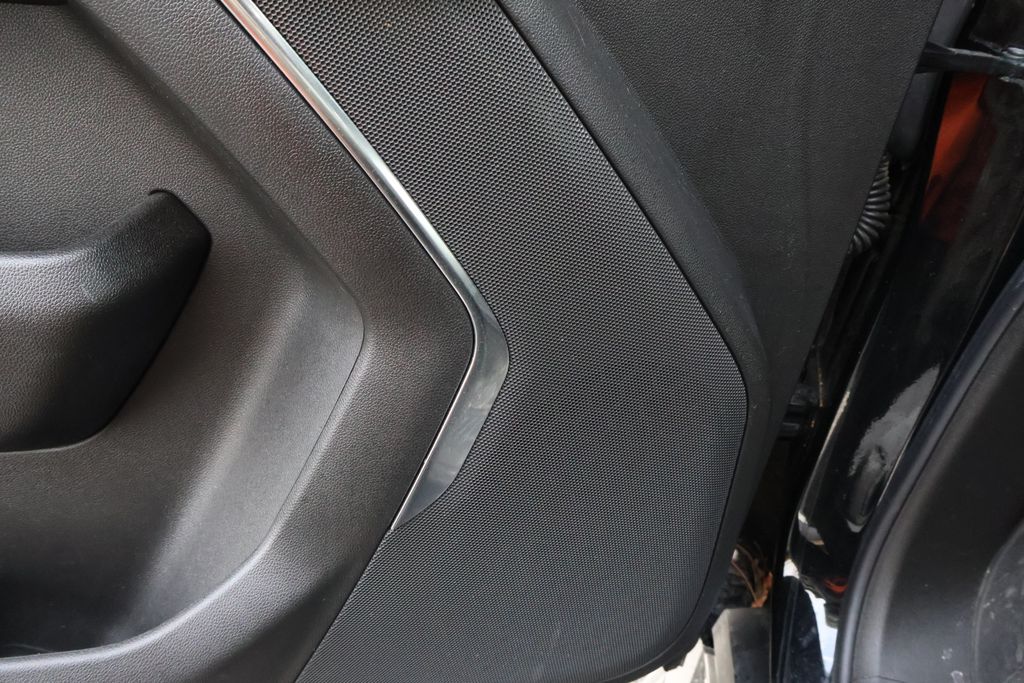 Thumbnail: 2023 Chevrolet Tahoe - 18