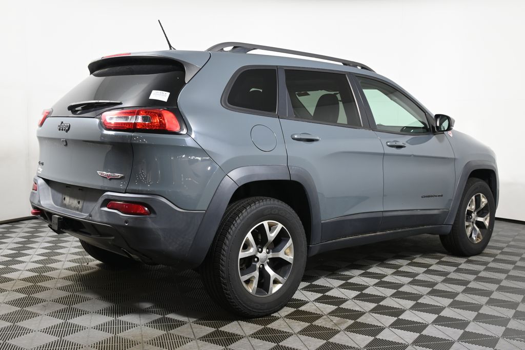 Thumbnail: 2015 Jeep Cherokee - 10