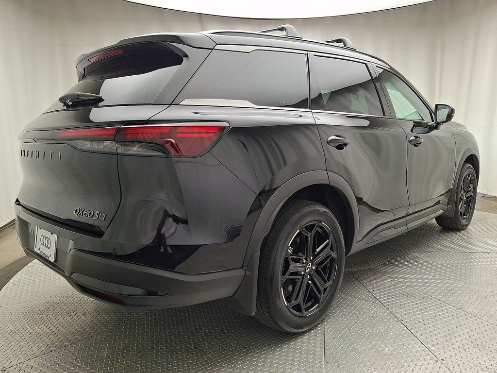 Thumbnail: 2026 INFINITI QX60 - 4