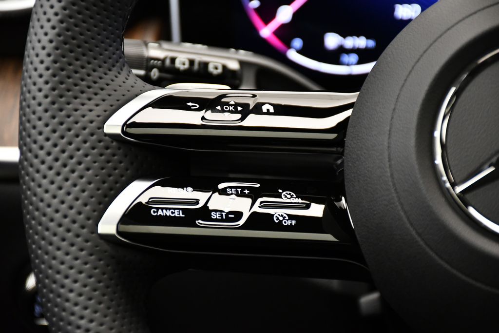 Thumbnail: 2026 Mercedes-Benz GLC - 23