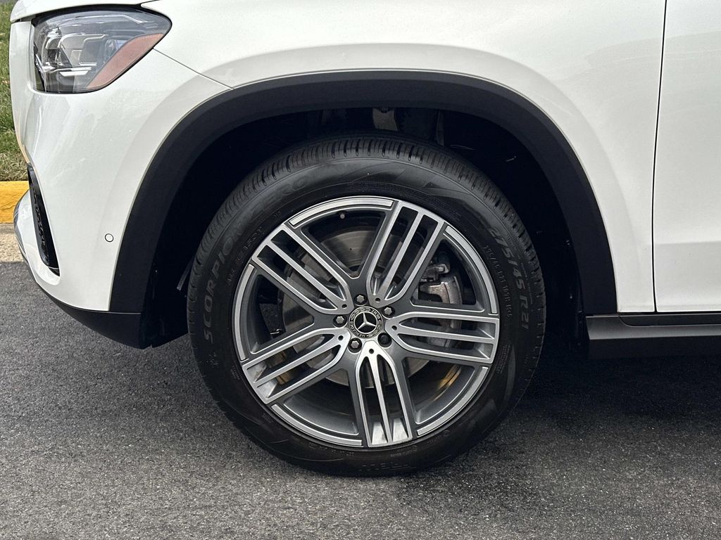 Thumbnail: 2024 Mercedes-Benz GLS - 15