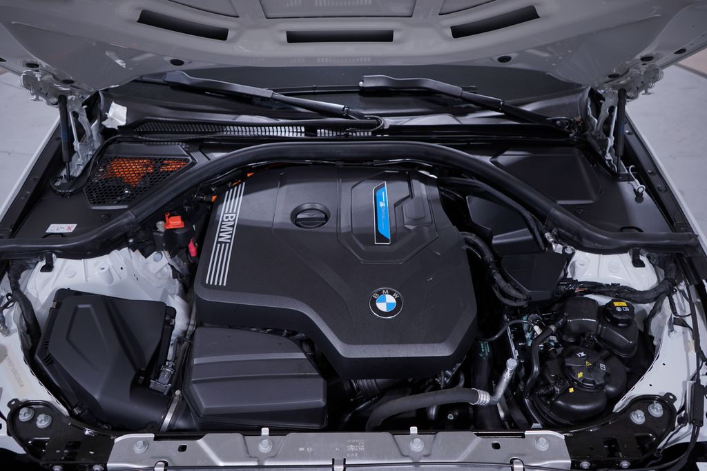 2022 BMW 3 Series 330e iPerformance 24