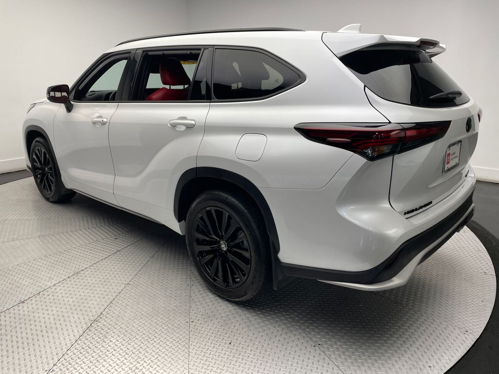2024 Toyota Highlander XSE 7
