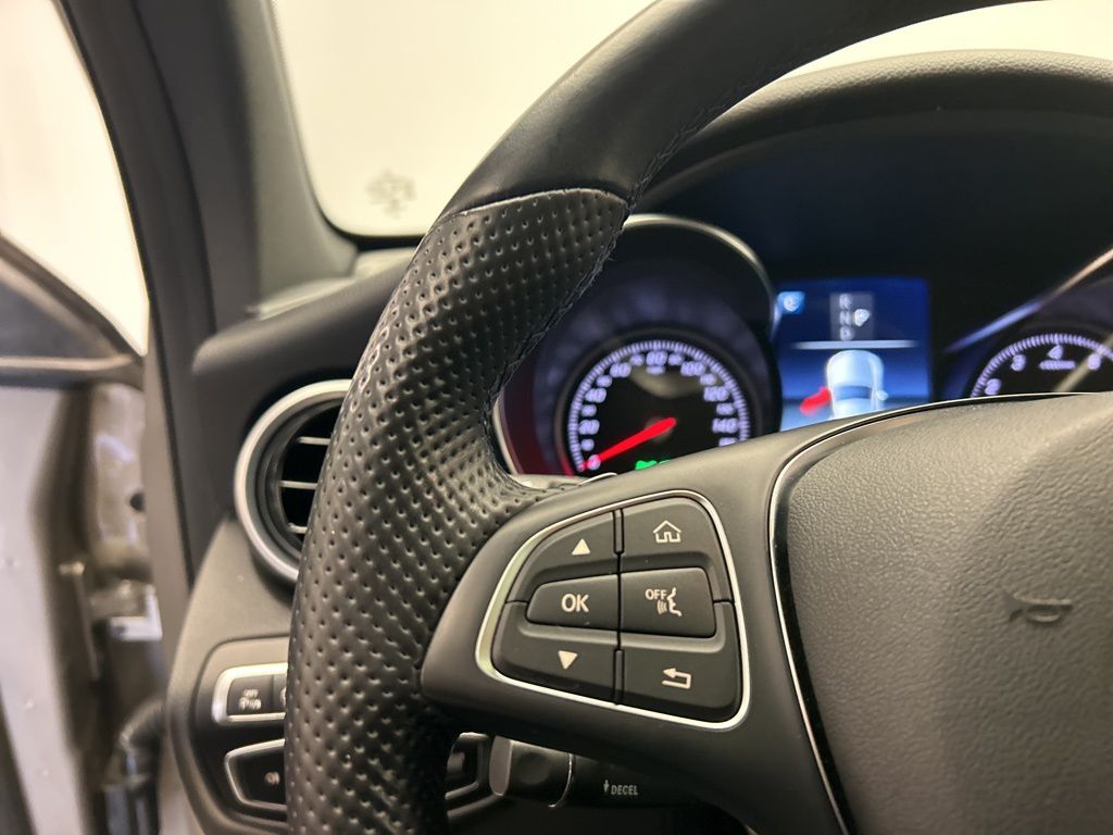 Thumbnail: 2019 Mercedes-Benz GLC - 14