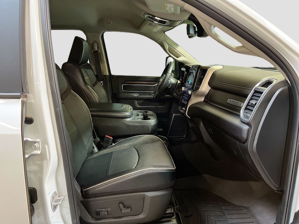 Used 2024 White Ram Laramie image 27