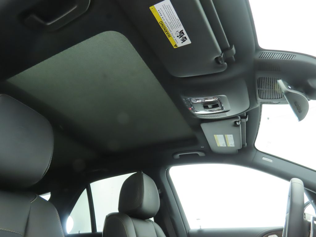 Thumbnail: 2026 Mercedes-Benz GLE - 18