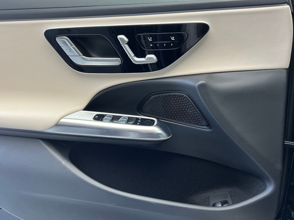 Thumbnail: 2026 Mercedes-Benz E-Class - 19