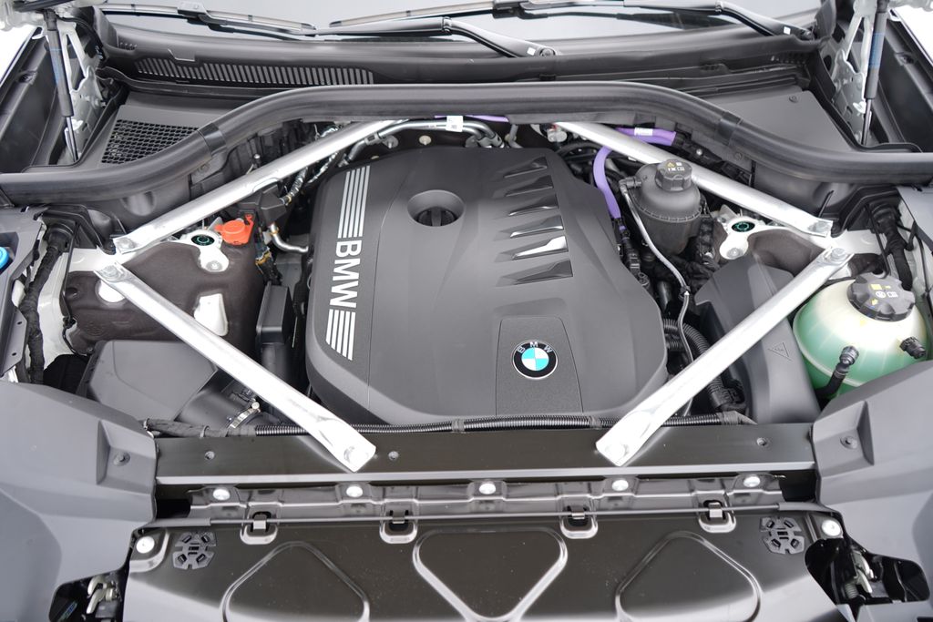 Thumbnail: 2026 BMW X7 - 21