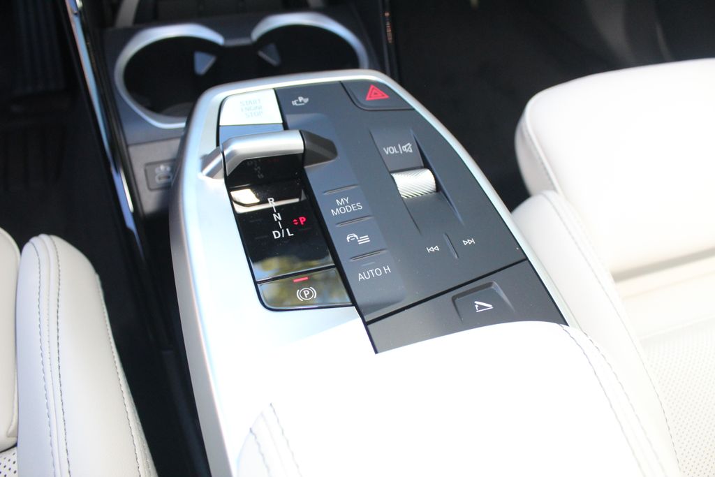2026 BMW X1 28i - Photo 13
