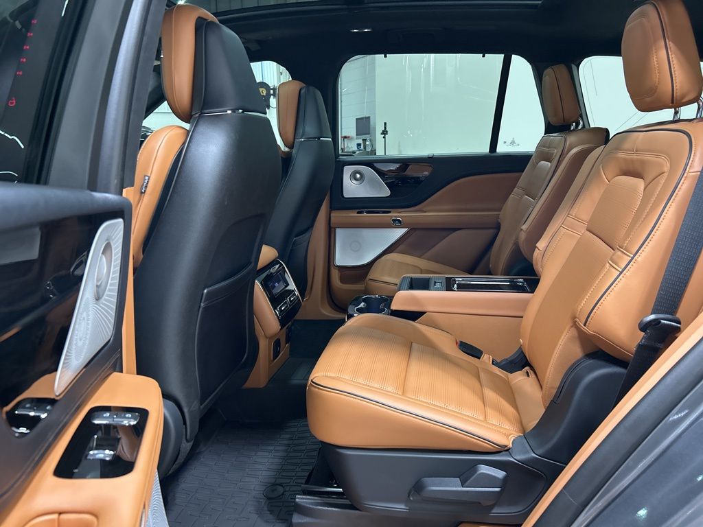 used 2025 Lincoln Aviator car, priced at $74,940
