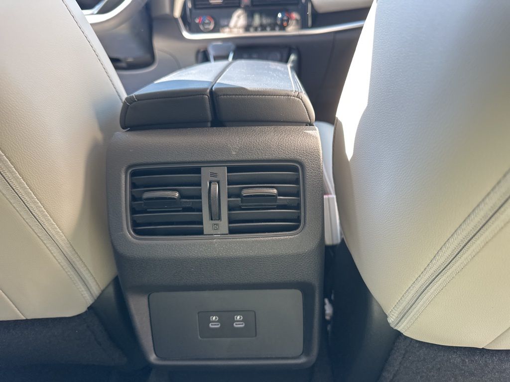 2024 Everest White Pearl Nissan Rogue SL FWD SUV