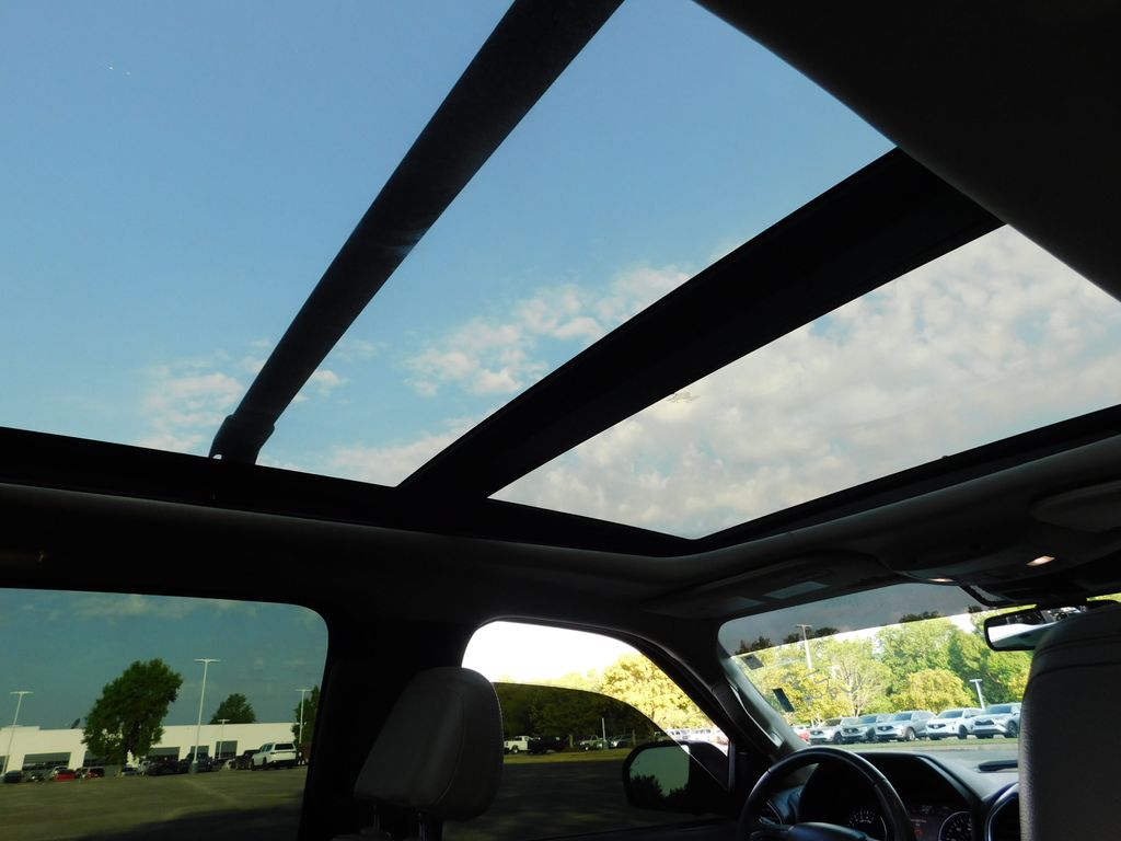 Thumbnail: 2021 Ford Expedition - 6