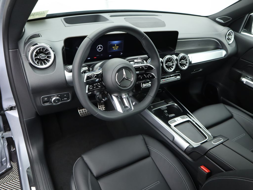 Thumbnail: 2025 Mercedes-Benz GLB - 9