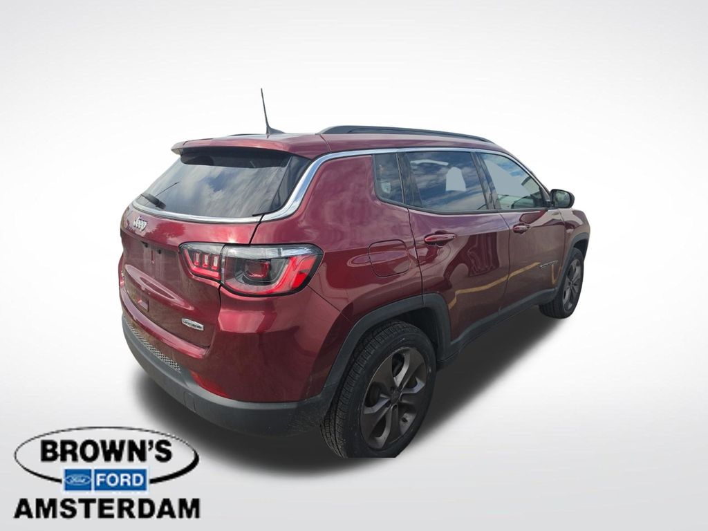 2022 Jeep Compass Latitude Lux - 6