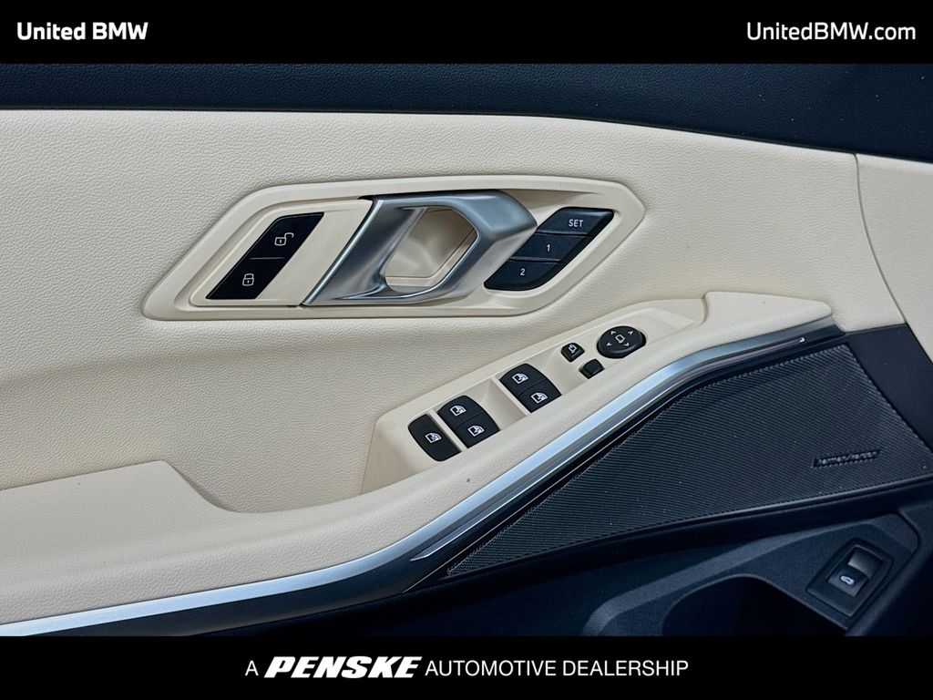 Thumbnail: 2026 BMW 3 Series - 3