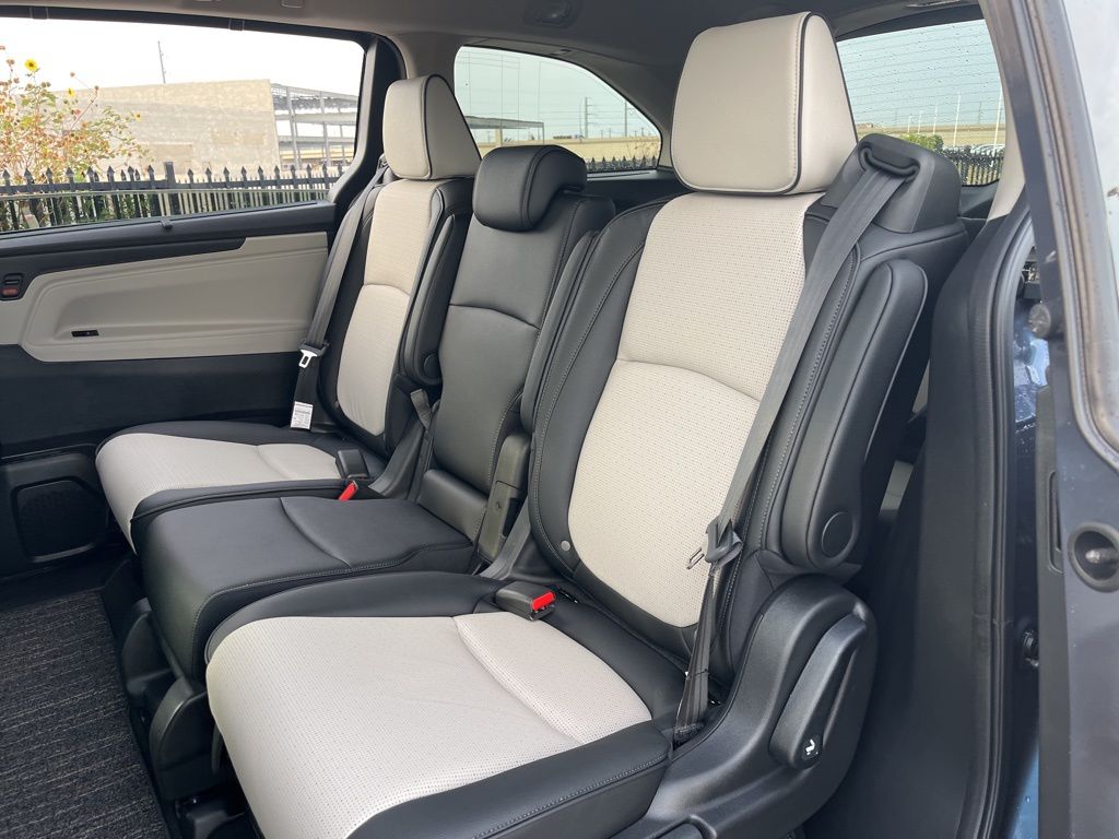 Thumbnail: 2026 Honda Odyssey - 13