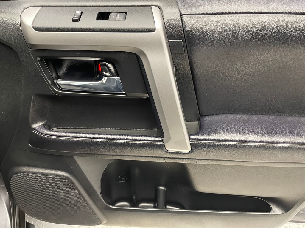 2022 Toyota 4Runner SR5 15