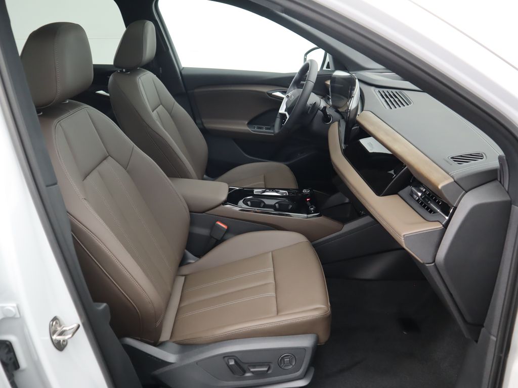 2025 Audi Q6 e-tron Premium 22