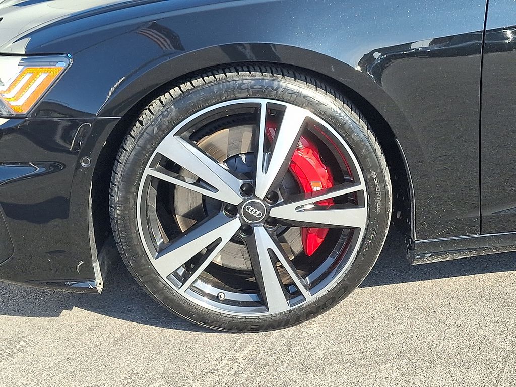 Thumbnail: 2022 Audi S6 - 8