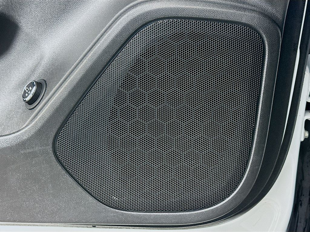 Thumbnail: 2022 Chevrolet Blazer - 18