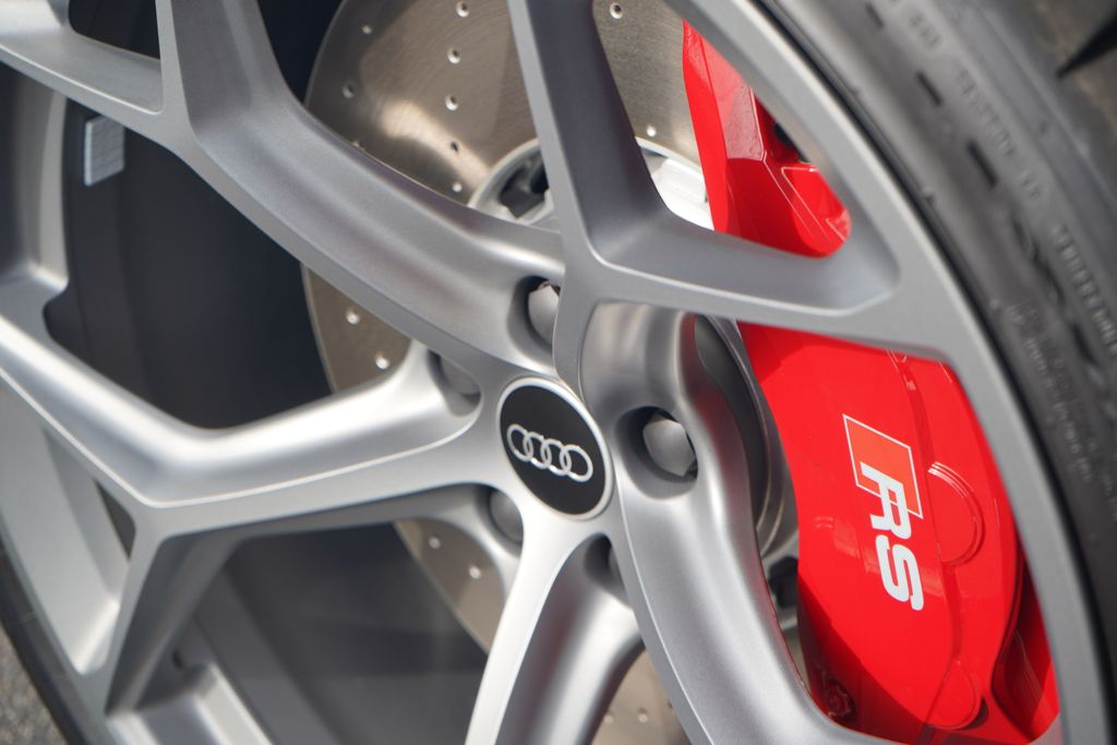 Thumbnail: 2025 Audi RS 7 - 3