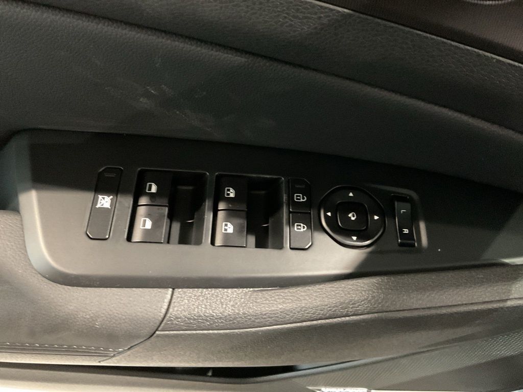 New 2026 Gray Kia SX-Prestige image 9