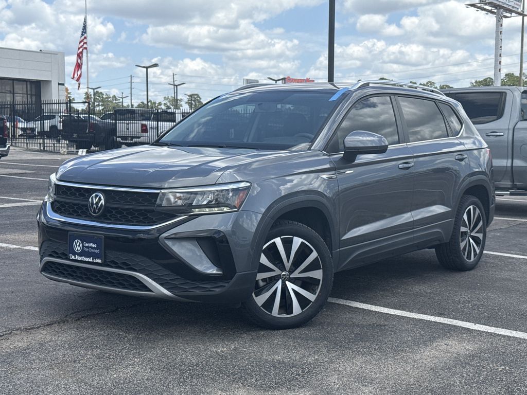 2022 Volkswagen Taos 1.5T SE Gray at DeMontrond Auto Country