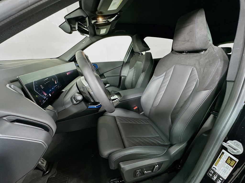 Thumbnail: 2025 BMW X3 - 20