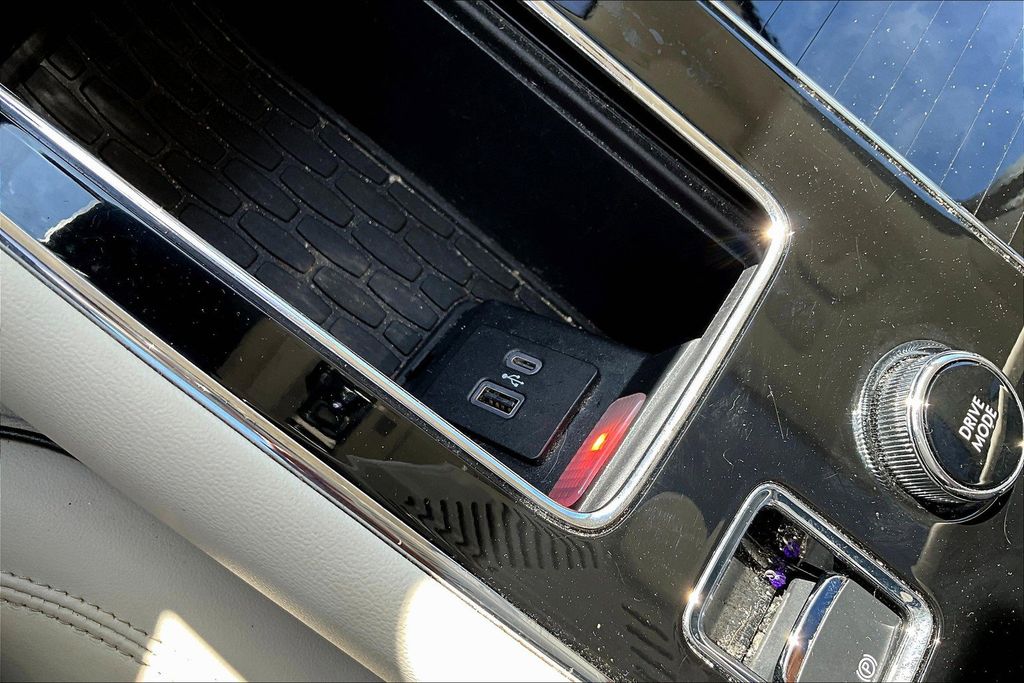 Used 2022 Gray Lincoln Black Label image 26