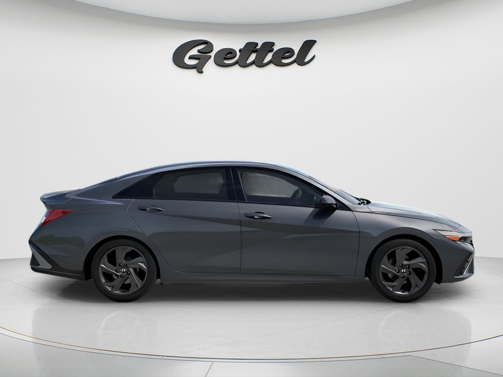 Used 2026 Gray Hyundai SEL Sport image 7